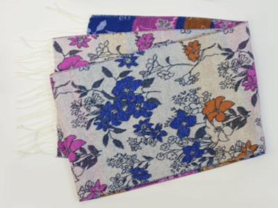 Szal w kwiaty, różowy 231