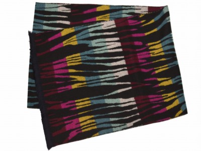 Szal wełniany w graficzny wzór, kolorowy 246