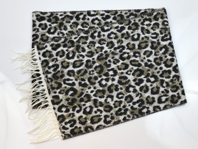 Szal w zwierzęcy wzór, kremowy 199