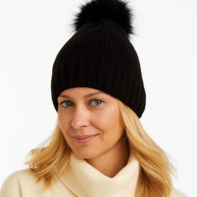 Czapka z pomponem z domieszką wełny, czarna 033