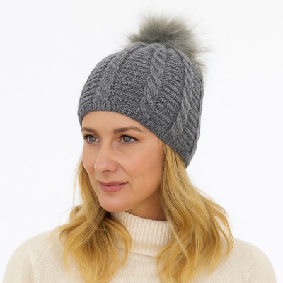 Czapka z ozdobnym splotem, ciemnoszara 040