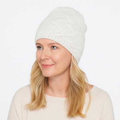 Czapka z ozdobnym splotem, écru 056