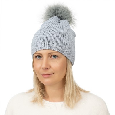 Czapka z błyszczącą przędzą, srebrna 058