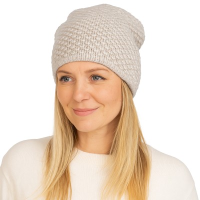 Czapka z błyszczącą przędzą, beżowa 061