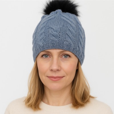 Czapka z wełną, jeans 046