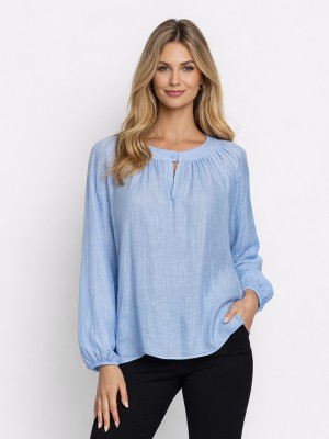 Bluzka z marszczeniem przy dekolcie i rękawie niebieska 7263