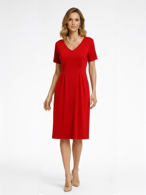 Sukienka z zaszewkami w talii z miękkiej dzianiny czerwona 110
