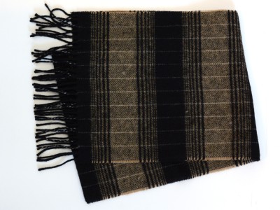 Szal w kratę brązowy 200