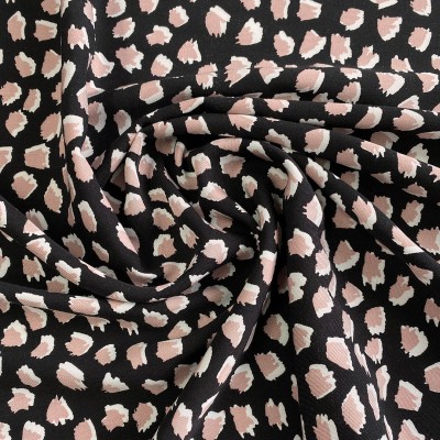 Tkanina wiskozowa w graficzny wzór WI13