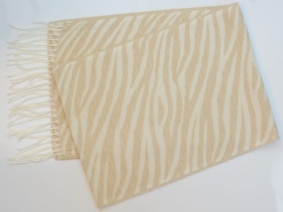 Szal z motywem zwierzęcym, beżowy 204