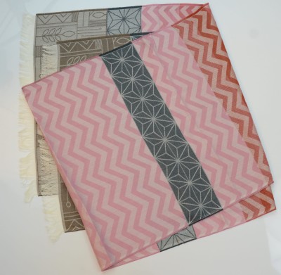 Wzorzysty szal, różowo-brązowy 210