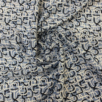 Tkanina wiskozowa w literki, niebieska WI49